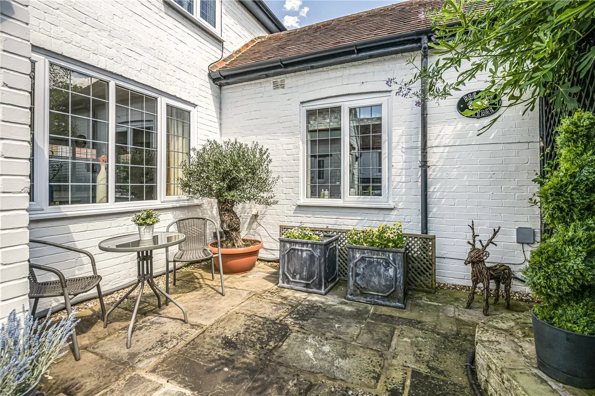 High Street, Wargrave, Reading, Berkshire, RG10