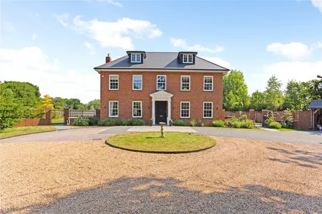 Main Road, Chichester, PO18