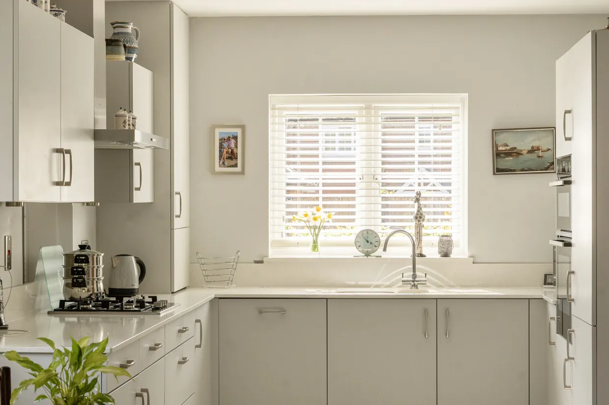 Maddoxwood, Chichester, PO19 photo 4