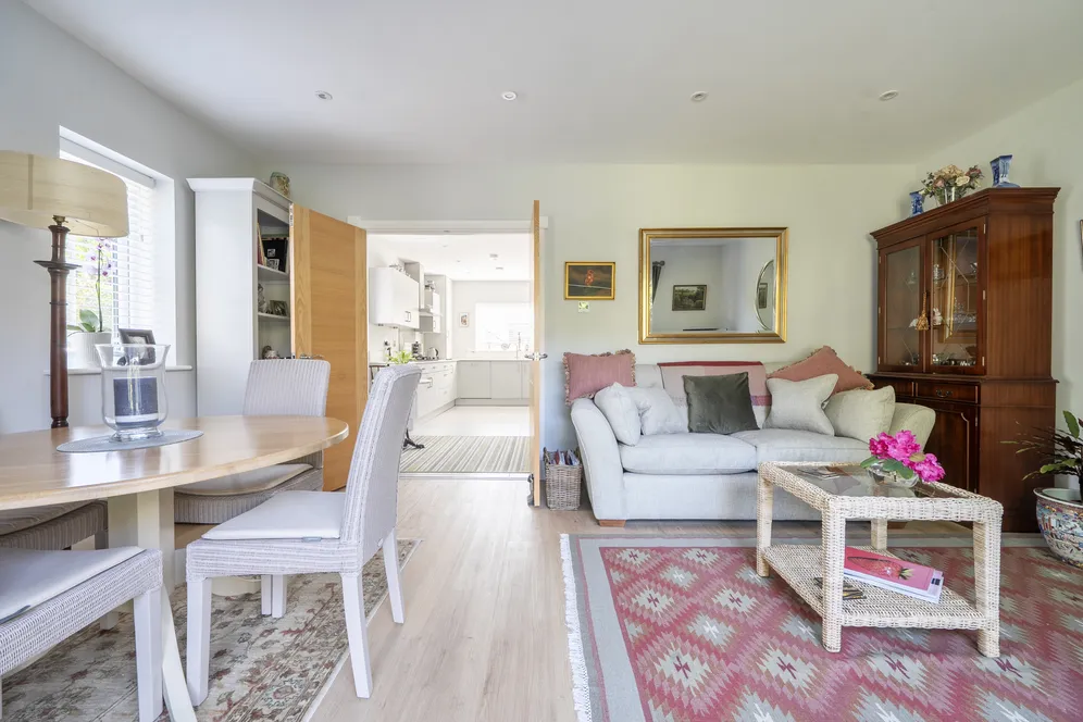 Maddoxwood, Chichester, PO19 photo 6
