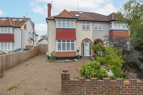 Raeburn Avenue The Crossways KT5