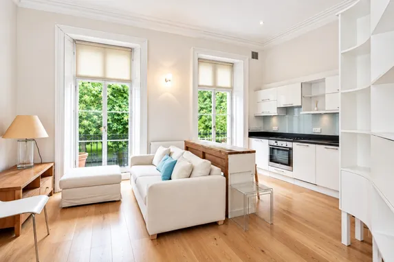 Royal Crescent London W11