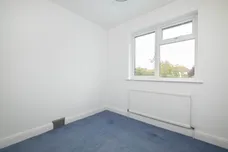 Raeburn Avenue The Crossways KT5 photo 3