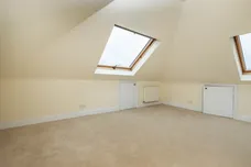 Raeburn Avenue The Crossways KT5 photo 6