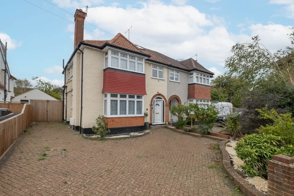Raeburn Avenue The Crossways KT5 photo 16