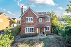 Dene Close, Playhatch, Reading, RG4 photo 1