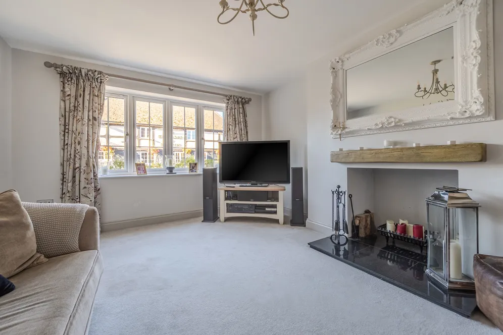 Dene Close, Playhatch, Reading, RG4 photo 8