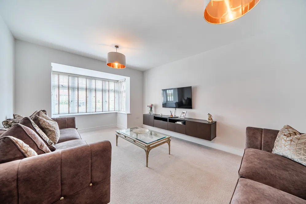 Tilney Drive, Horsham, RH12 photo 2