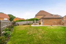 Tilney Drive, Horsham, RH12 photo 19