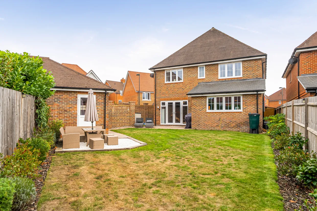Tilney Drive, Horsham, RH12 photo 20