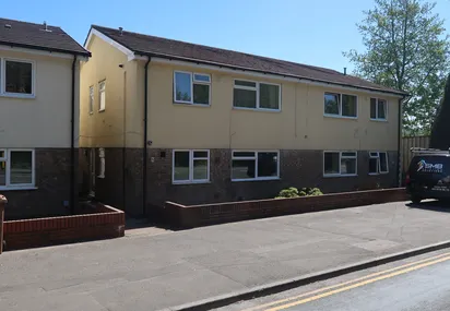 Cwrt Glanhowy, High Street, Blackwood, NP12