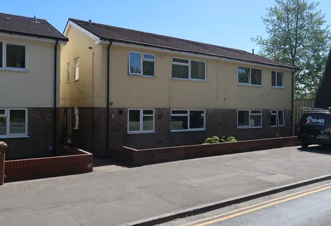Cwrt Glanhowy, High Street, Blackwood, NP12
