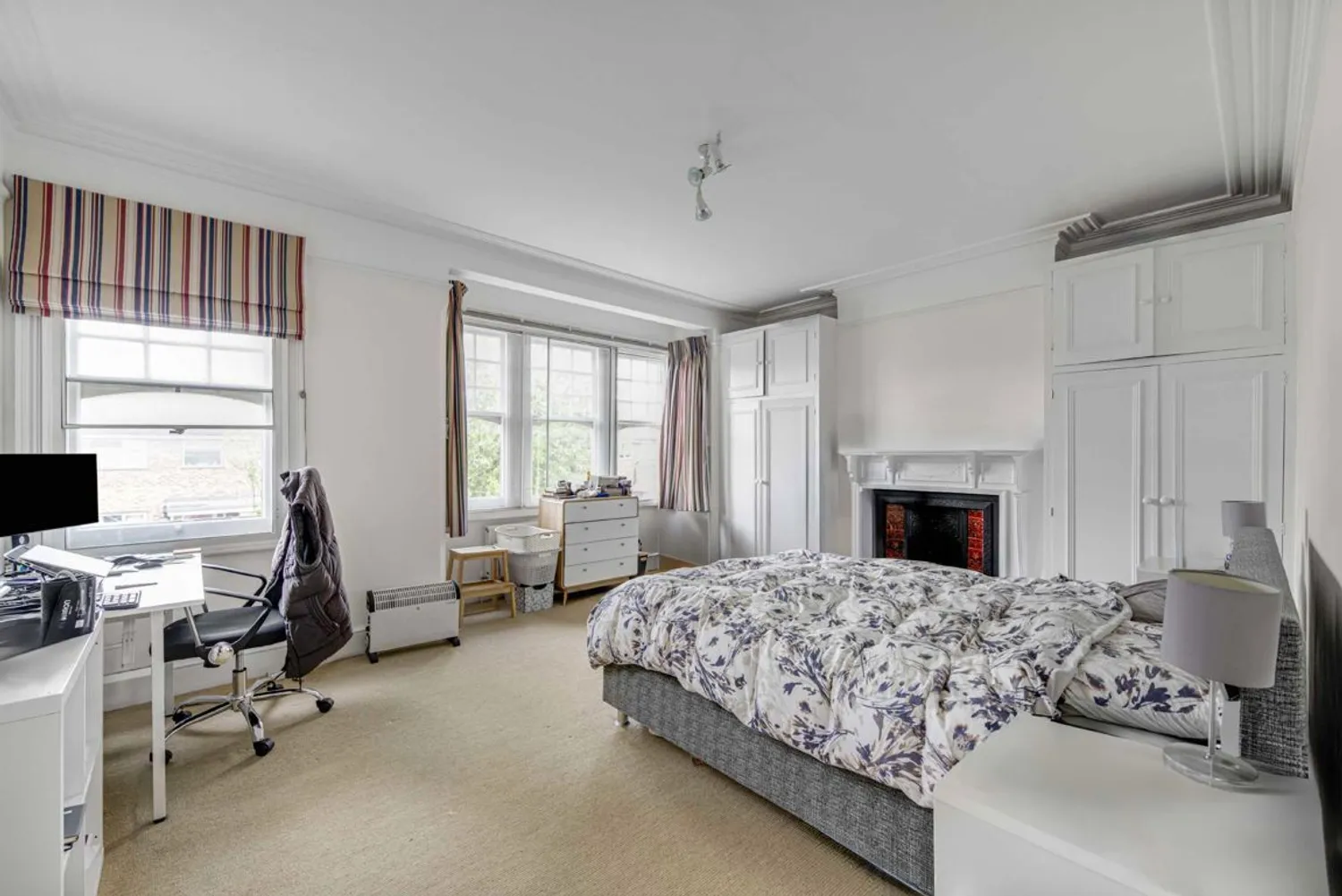 Kingston Lane, Teddington, TW11 photo 7