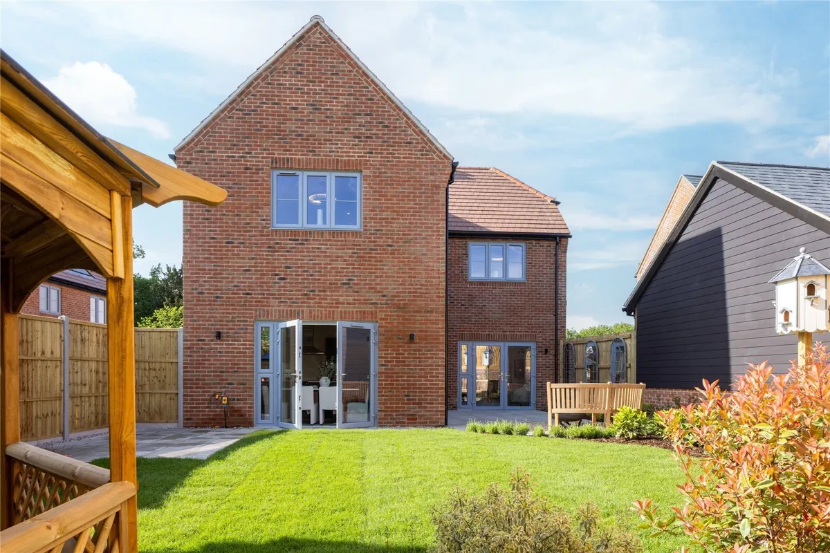 Lovelace Way, Basingstoke, RG23