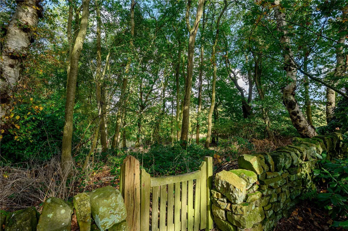 The Glade, Scarcroft, LS14