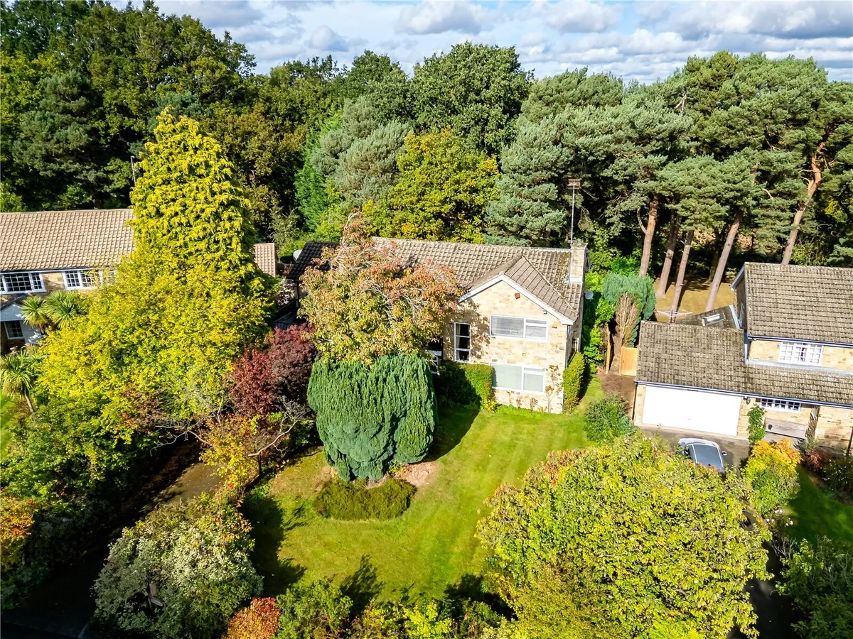 The Glade, Scarcroft, LS14
