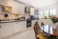 Lower Richmond Road, London, SW14 photo 5