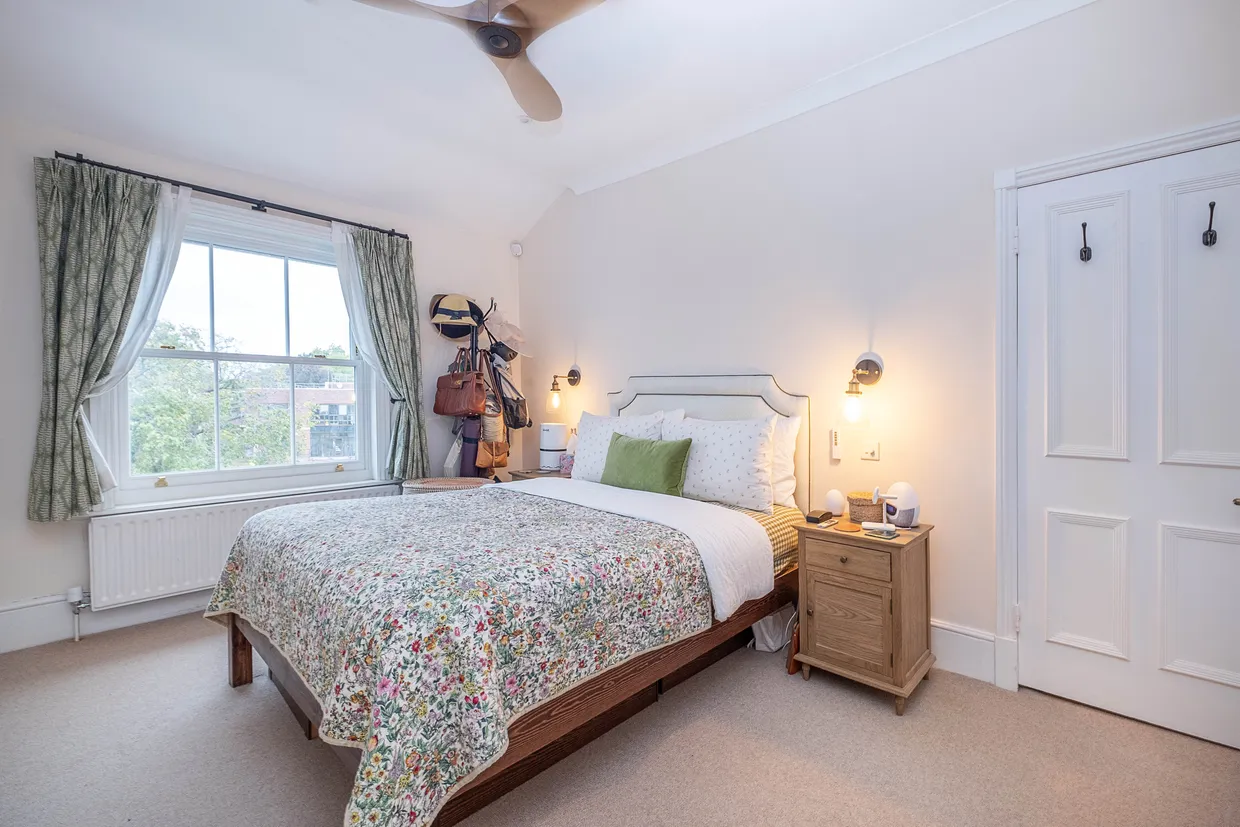 Lower Richmond Road, London, SW14 photo 6