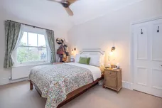Lower Richmond Road, London, SW14 photo 6