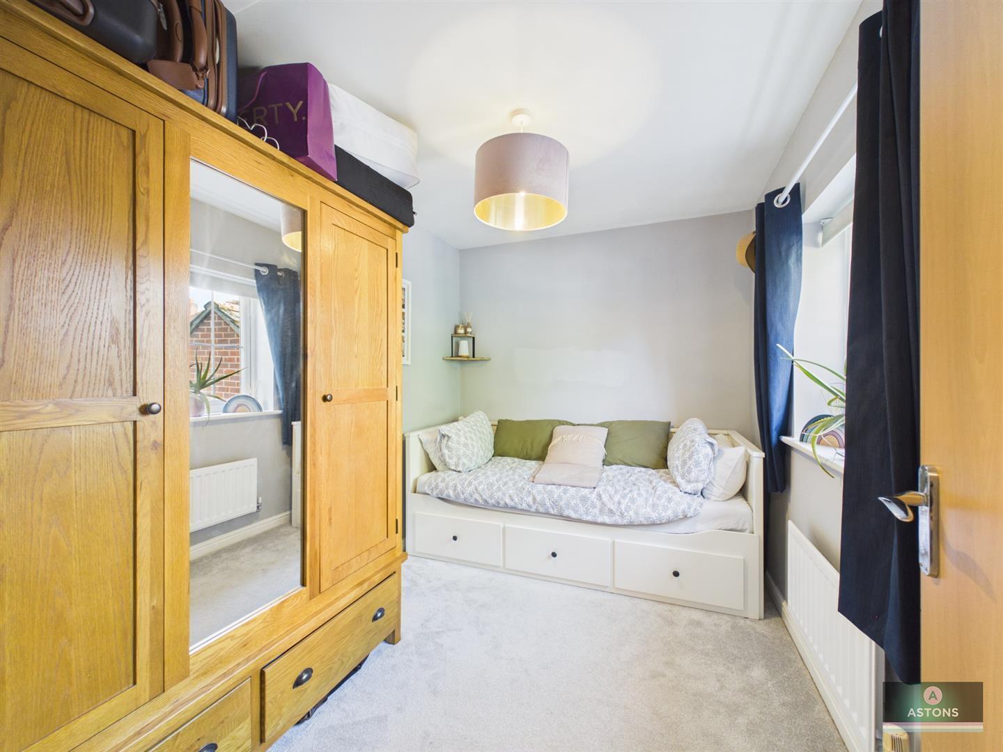 Lucas Close, Maidenbower Image 20