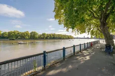 Embankment, London, SW15 photo 5