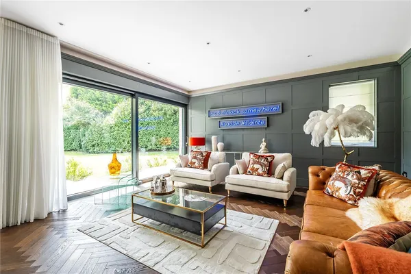 Mill Road, Holmwood, RH5 photo 6