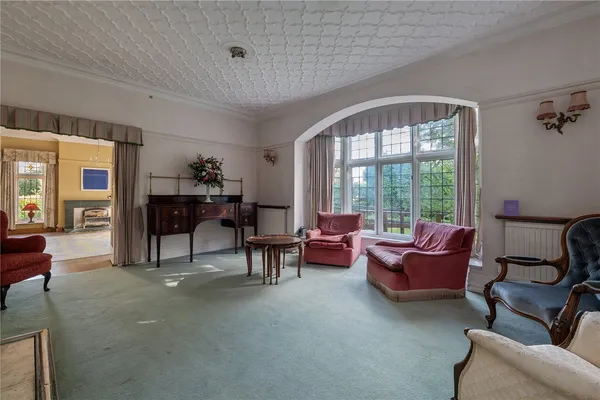 Prestbury Road, Macclesfield, SK10 photo 4