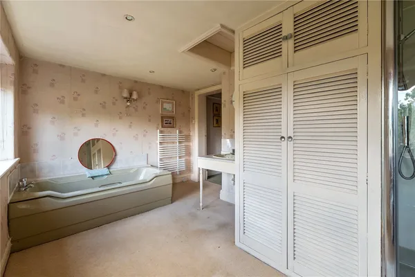 Prestbury Road, Macclesfield, SK10 photo 11