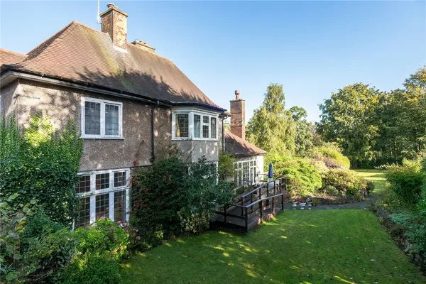 Prestbury Road, Macclesfield, SK10 photo 14