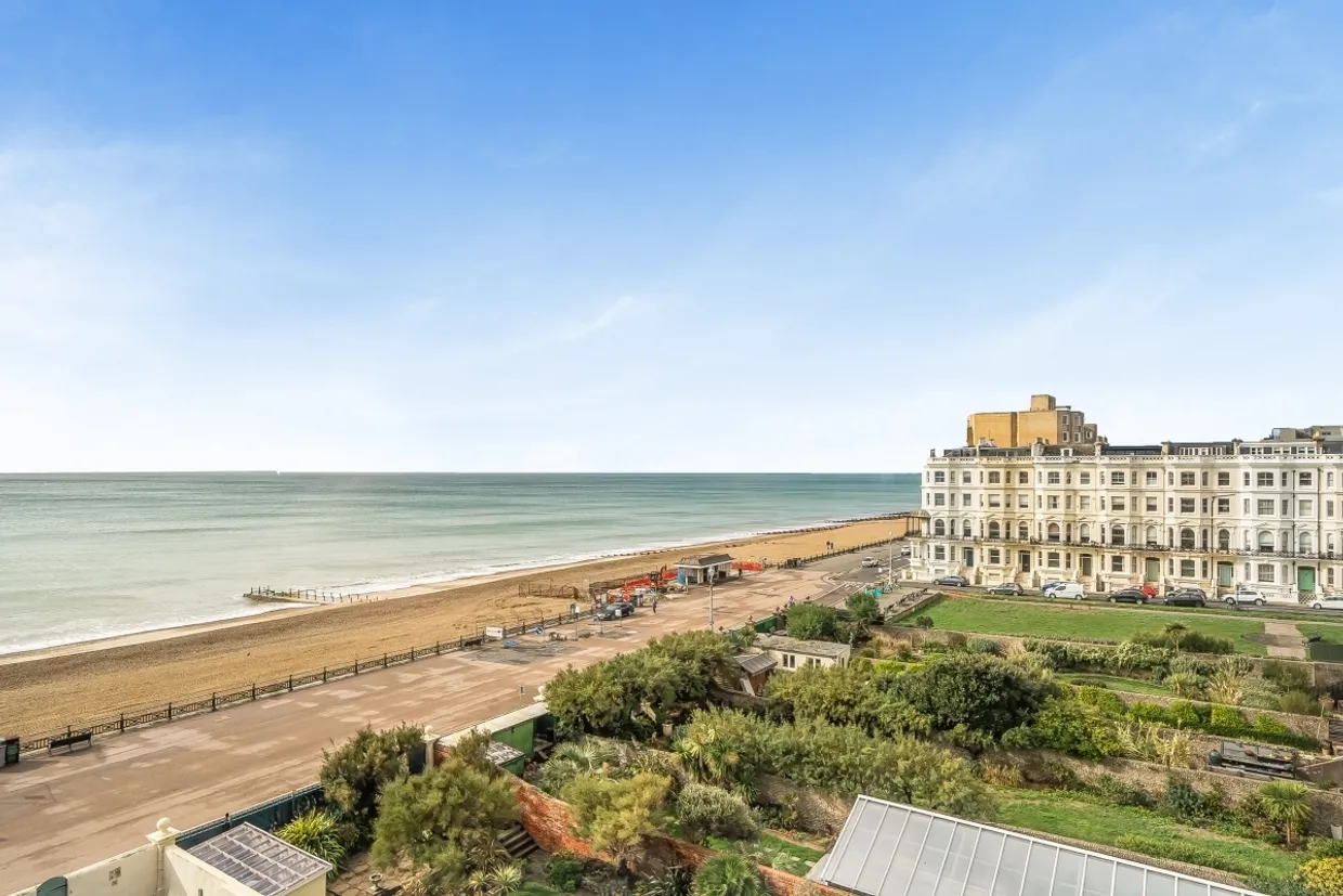 Courtenay Terrace Hove BN3 photo 3