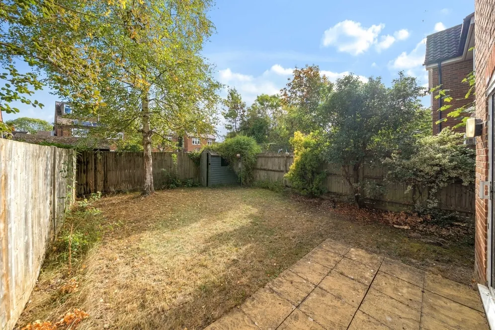 Langford Close St. Albans AL4 photo 9