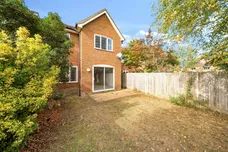Langford Close St. Albans AL4 photo 18