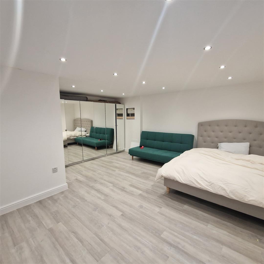 Limes Close, Bushby, Leicester Image 4