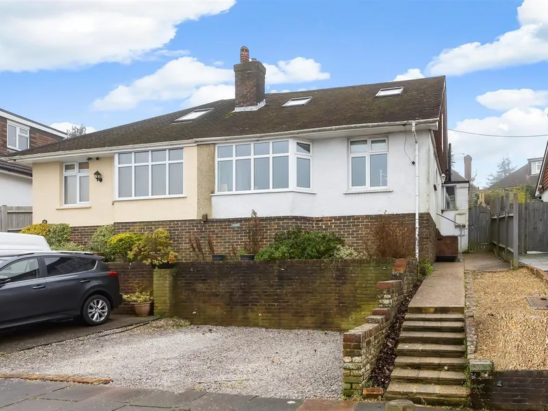 Property thumbnail 1 out of 3