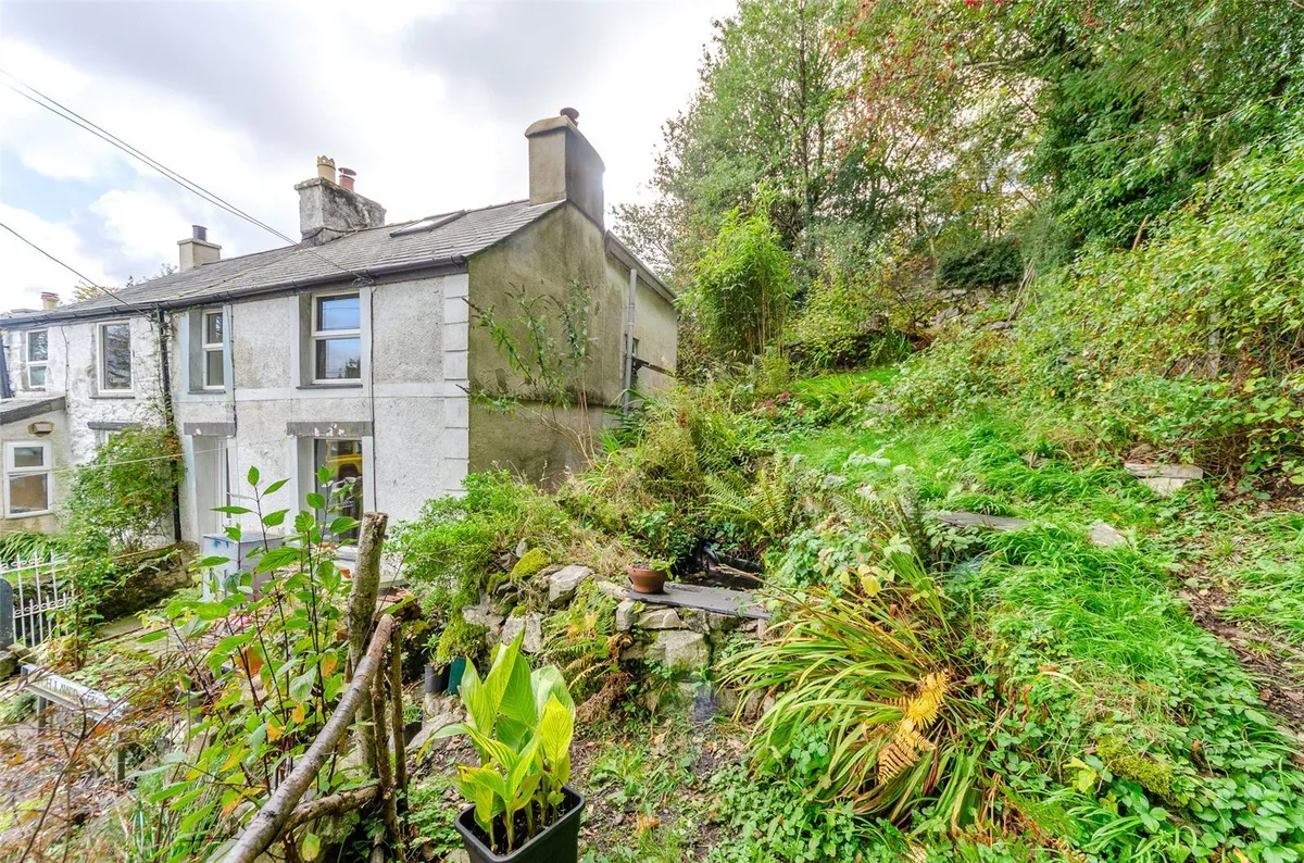 Cwm-y-Glo, Caernarfon, Gwynedd, LL55