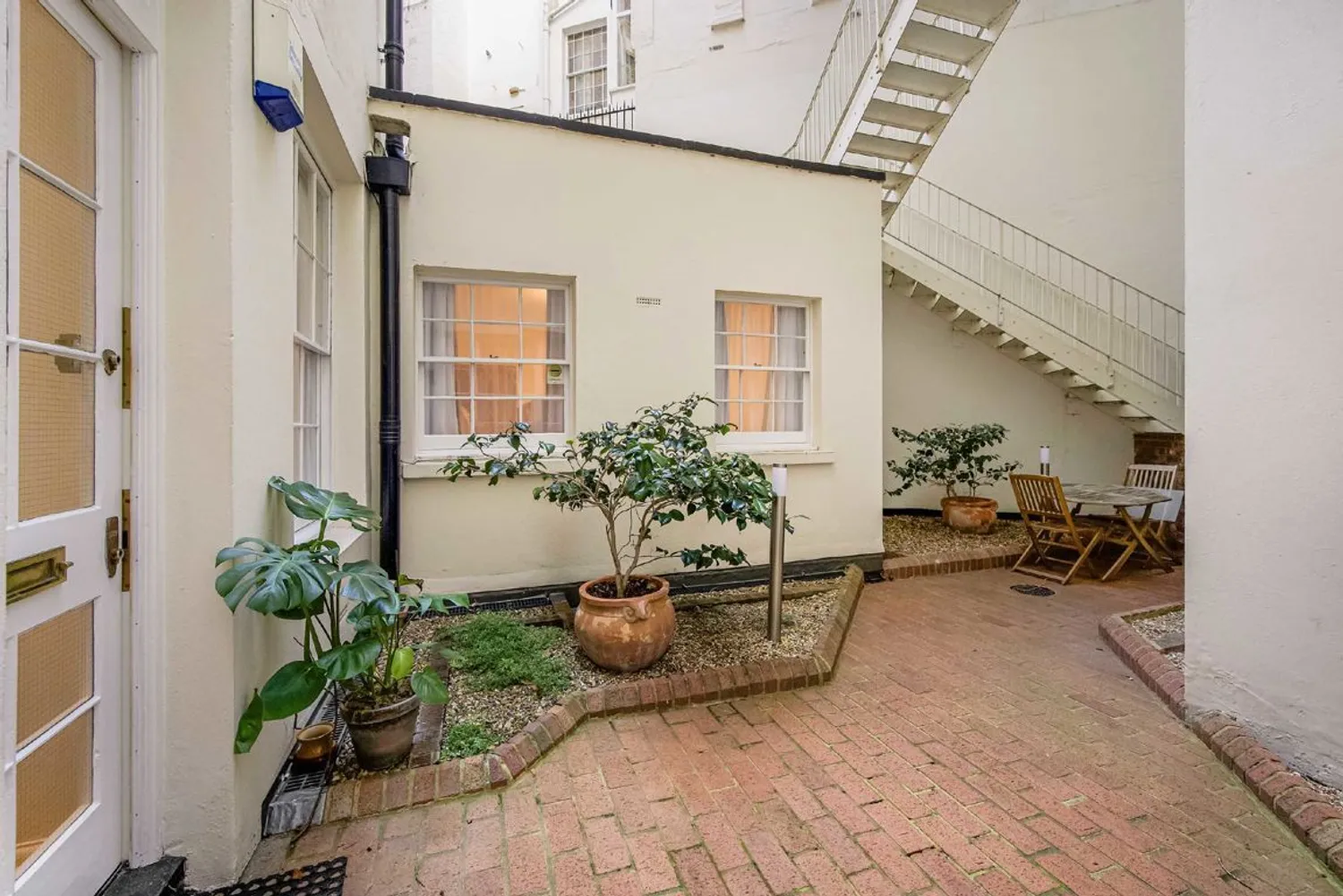 Lyall Street, London, SW1X photo 8