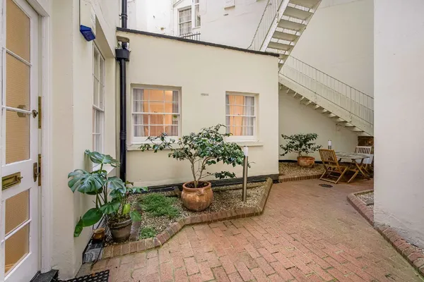 Lyall Street, London, SW1X photo 8