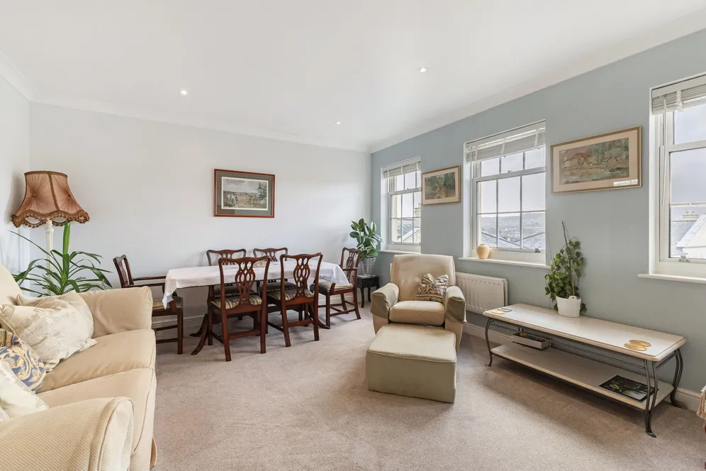 Horstmann Close, Bath, BA1 photo 2