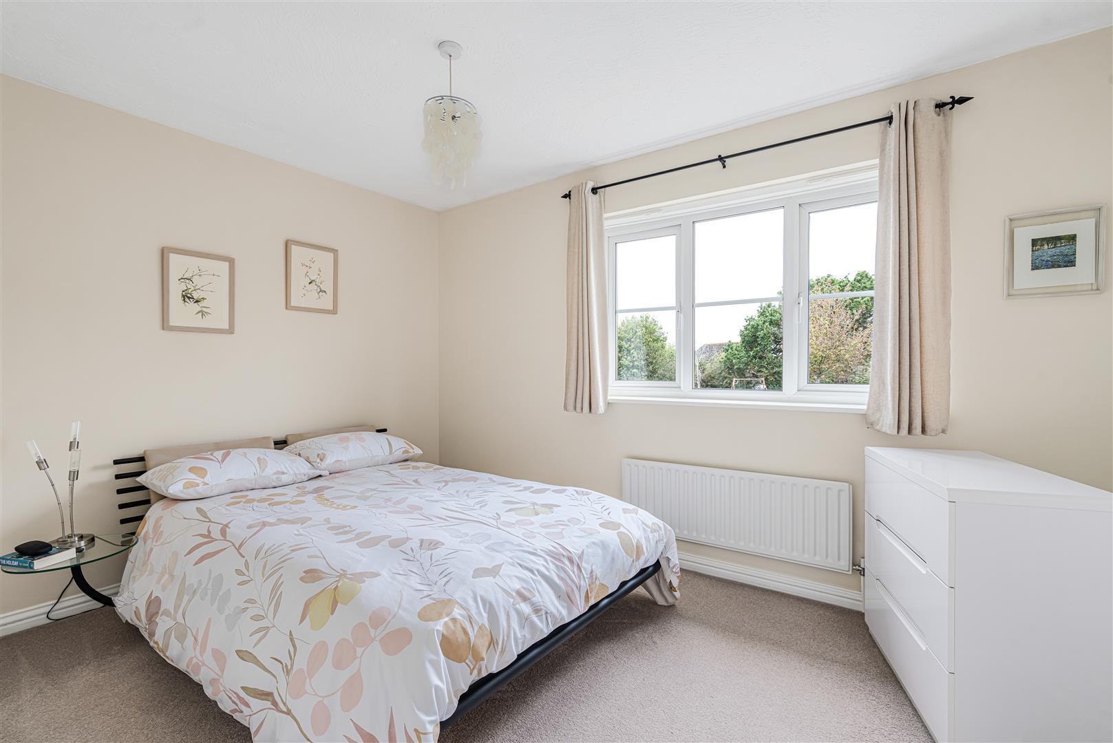 Gowings Green, Cippenham, Slough Image 11