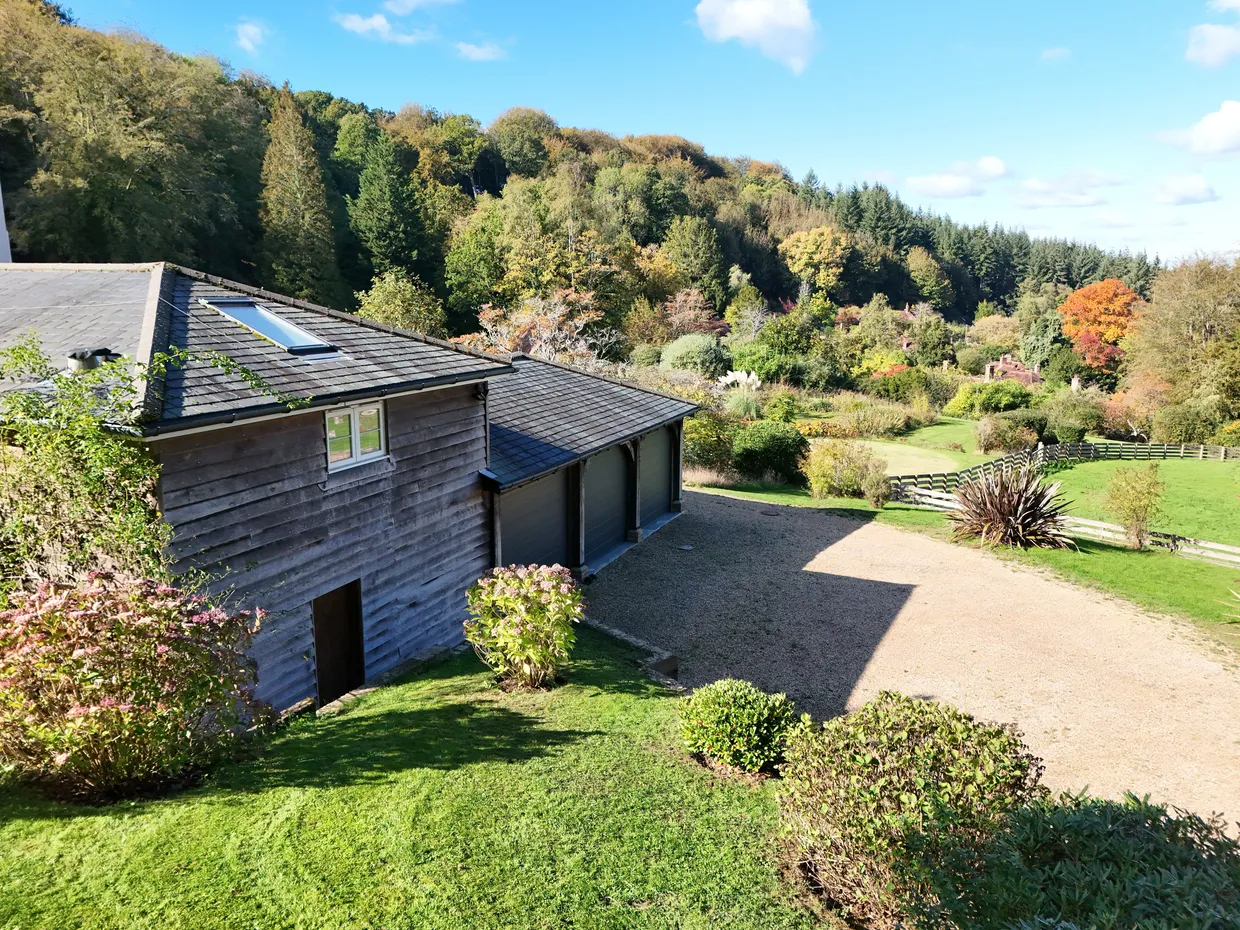 Henley, Haslemere, GU27 photo 28