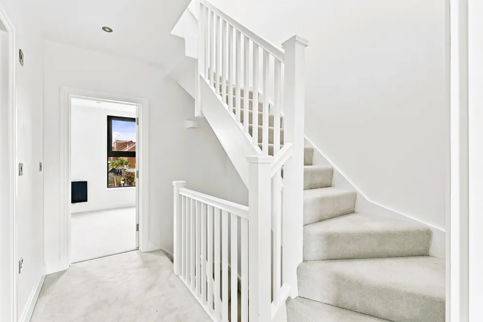 Plot 8 Harrington Place Aycliffe Road, Borehamwood, WD6 photo 12