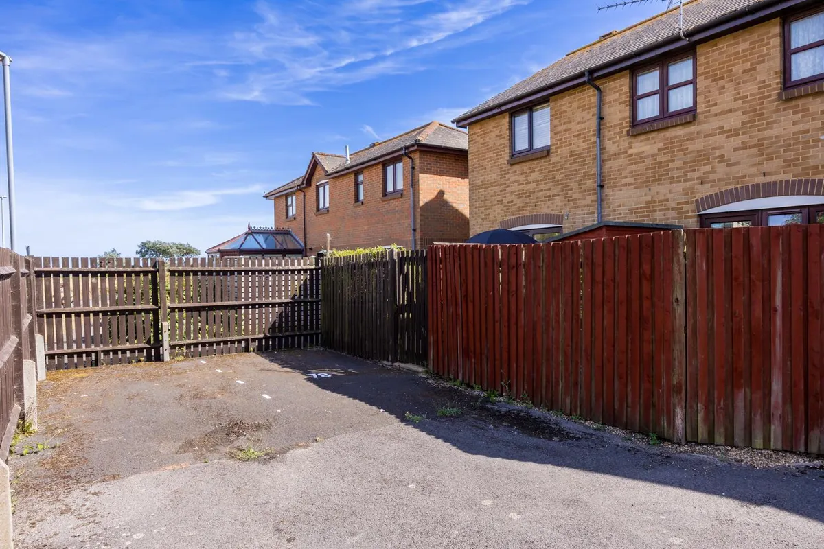 Labrador Drive, Poole