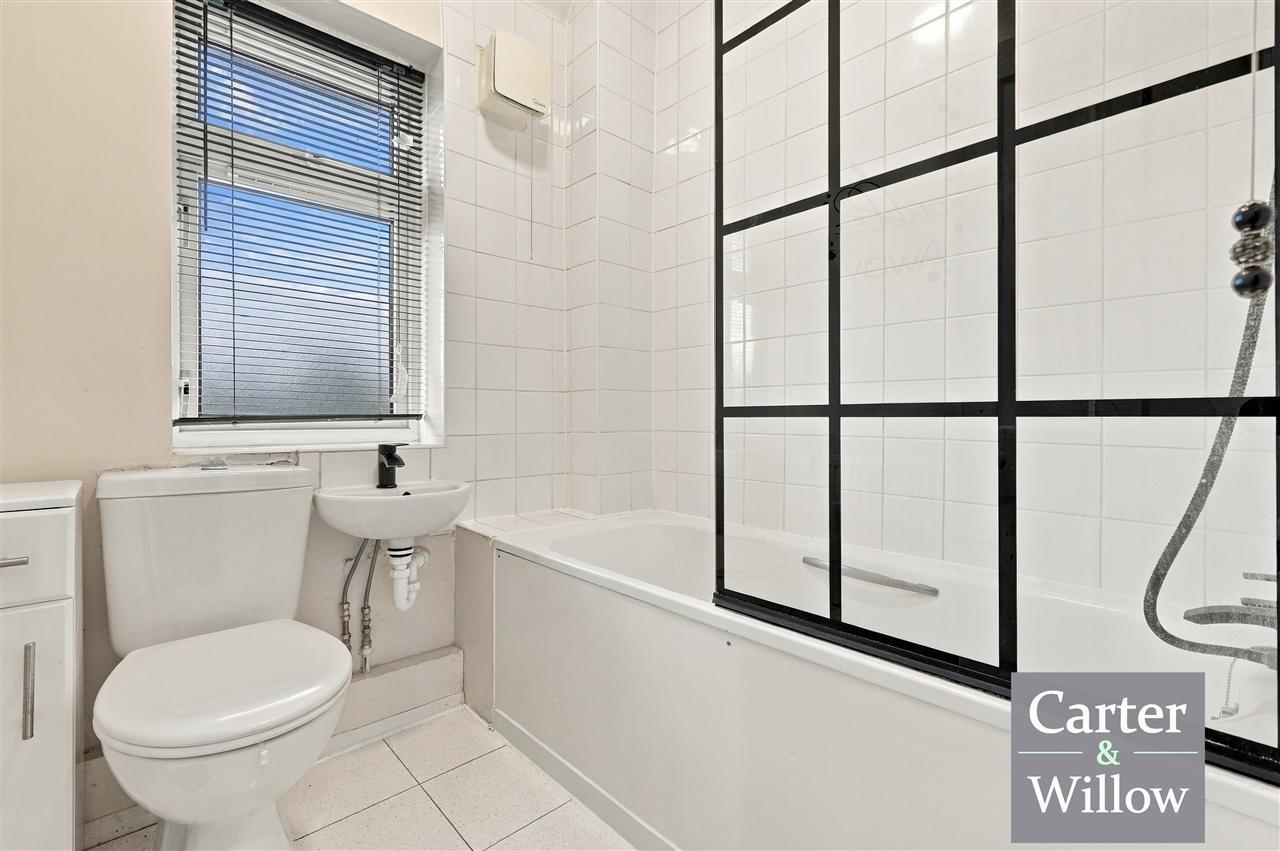 Tilney Road, Essex Image 13