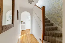 Hookfield, Epsom, KT19 photo 3