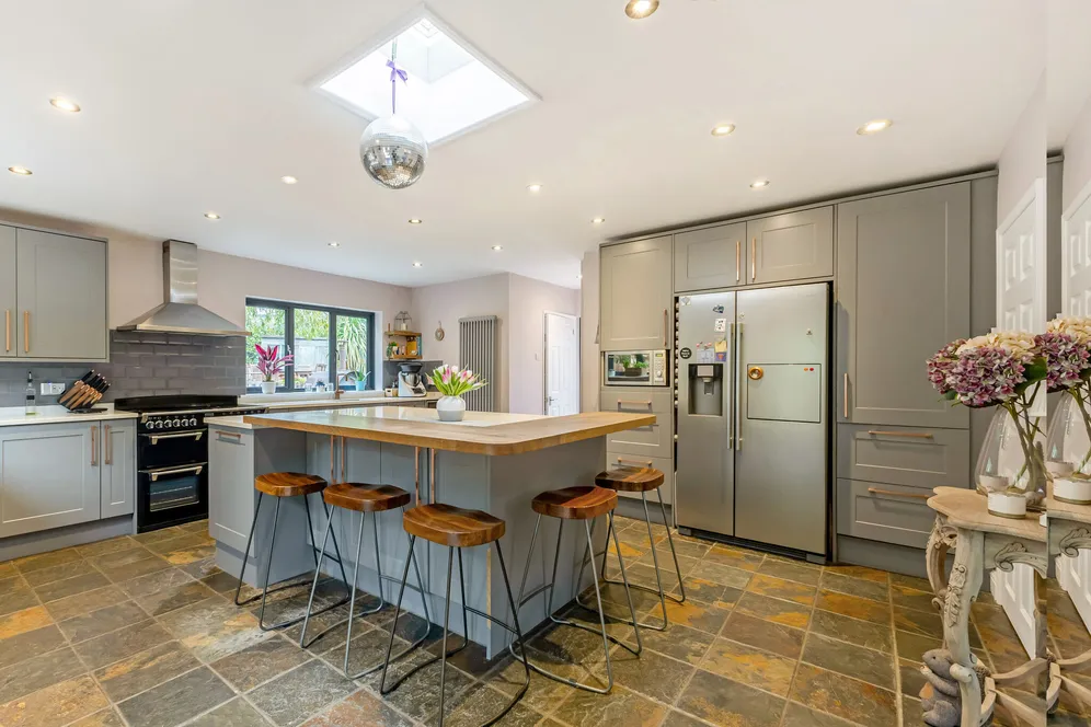 Woodside Close, Chiddingfold, GU8 photo 4
