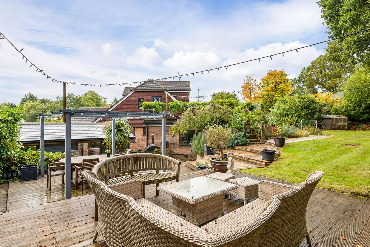 Woodside Close, Chiddingfold, GU8 photo 19
