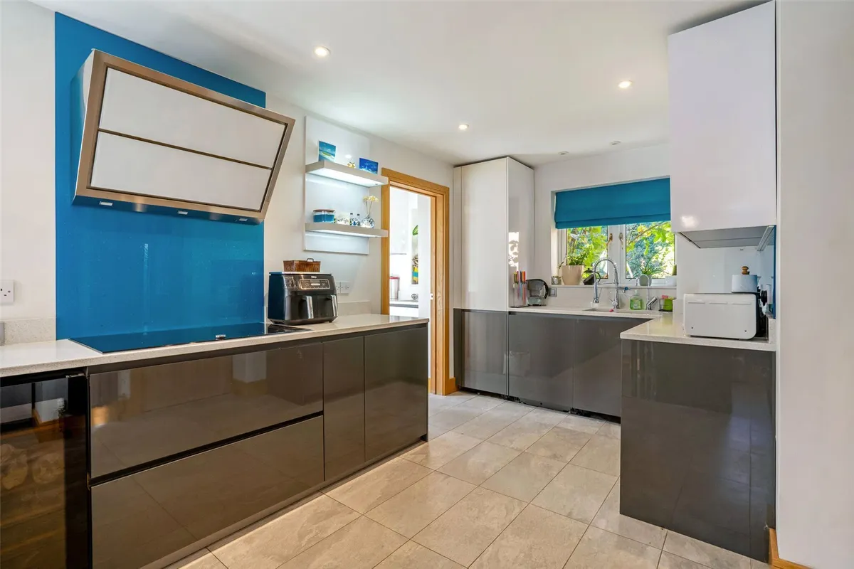 Saxon Way, Lychpit, RG24