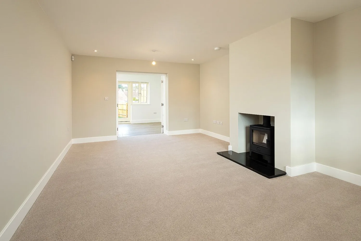Thorntons Close, Little Houghton, NN7 photo 3