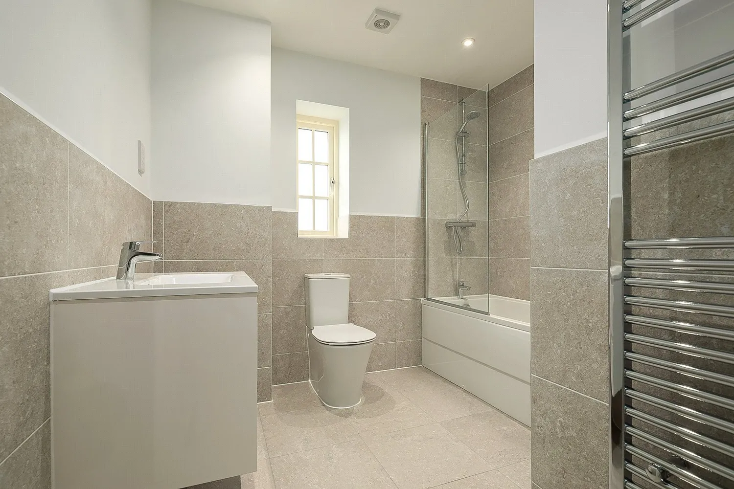 Thorntons Close, Little Houghton, NN7 photo 12