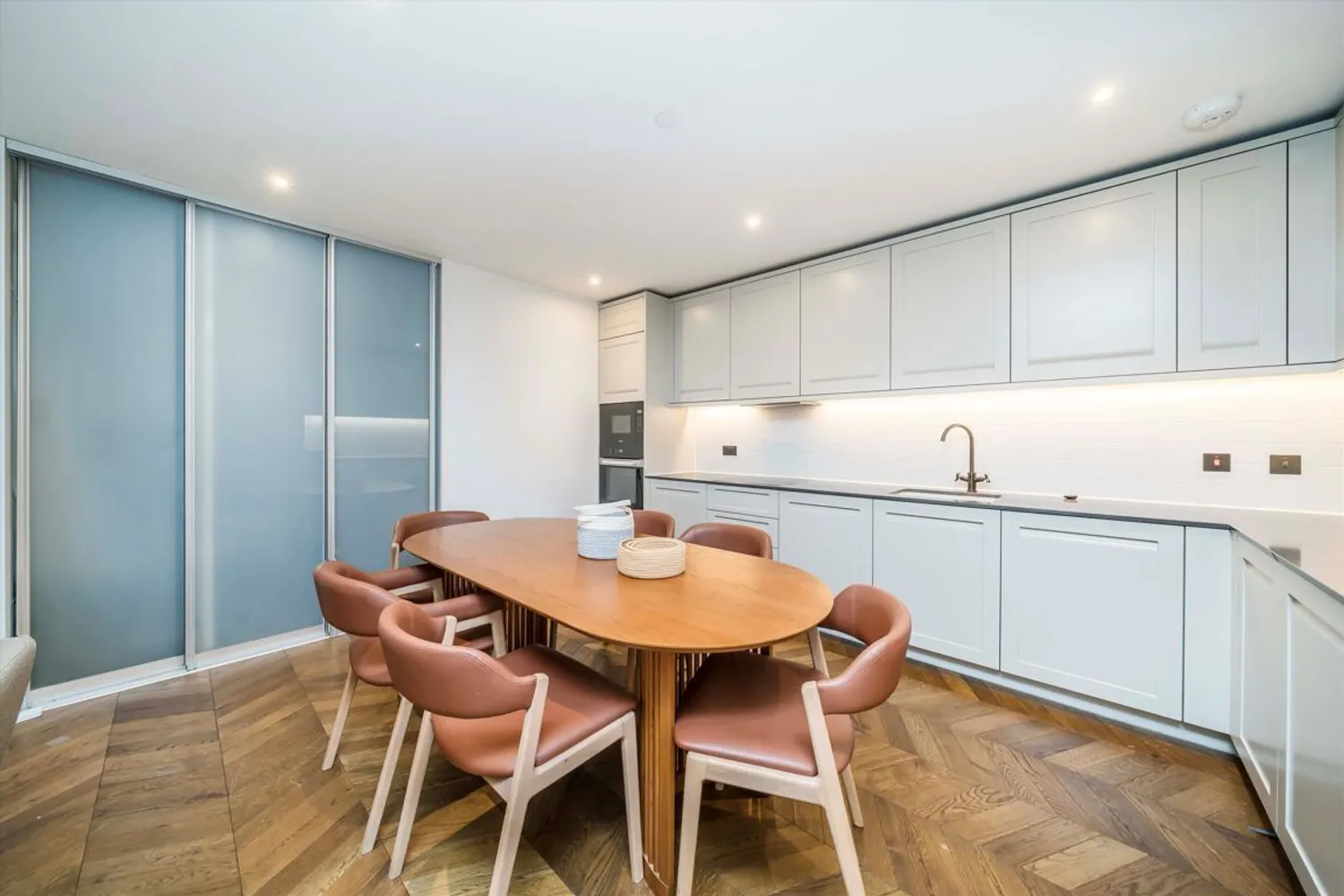 Brook Street, Kingston Upon Thames, KT1 photo 8